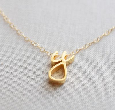 initial-necklace